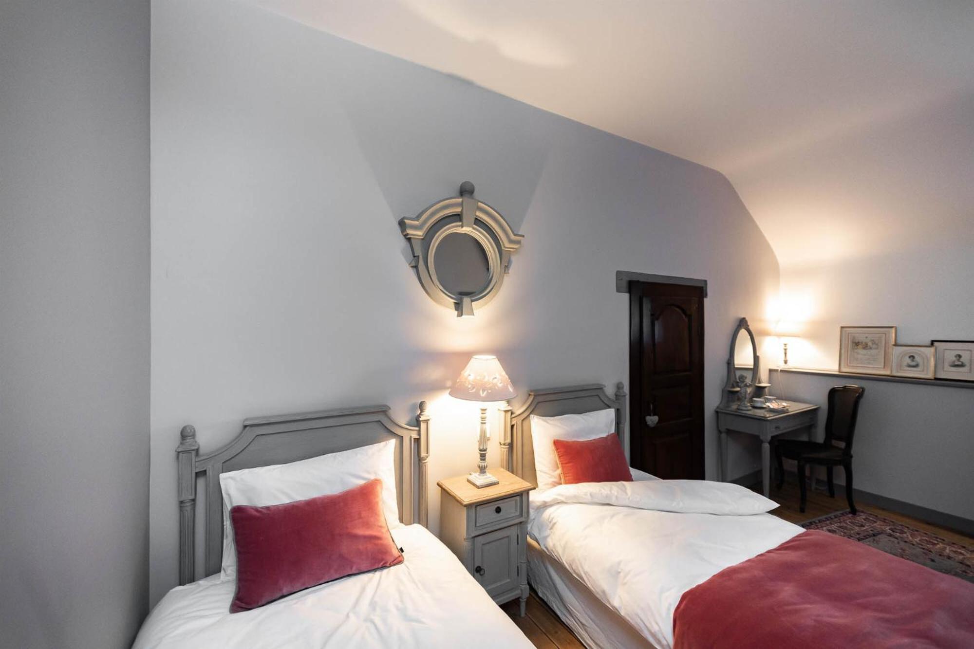 Clos Saint Sulpice Fosse  Pokoj fotografie